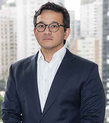 Diego Saito, CRG | Financial Services Review | Top Independent Financial Advisory Firm In Latin America