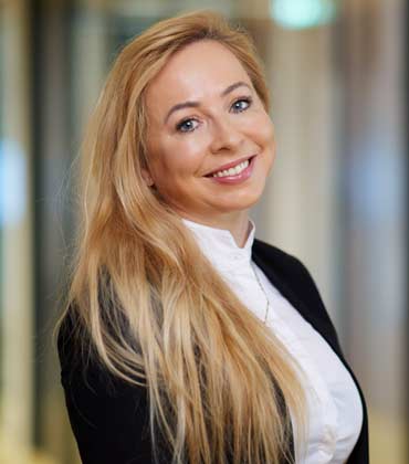 Hildur Eiriksdottir, Executive Director, Asset Management, Íslandsbanki Hildur Eiriksdottir, Executive Director, Asset Management, Íslandsbanki