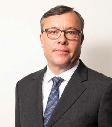 Roger Gröbli, CEO, REYL Overseas
